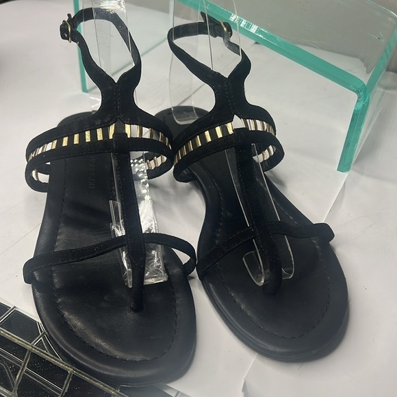 Sigerson Morrison Sz 6 Black Suede Gold Leather TStrap Ankle Strap Flat Sandals - Picture 5 of 11